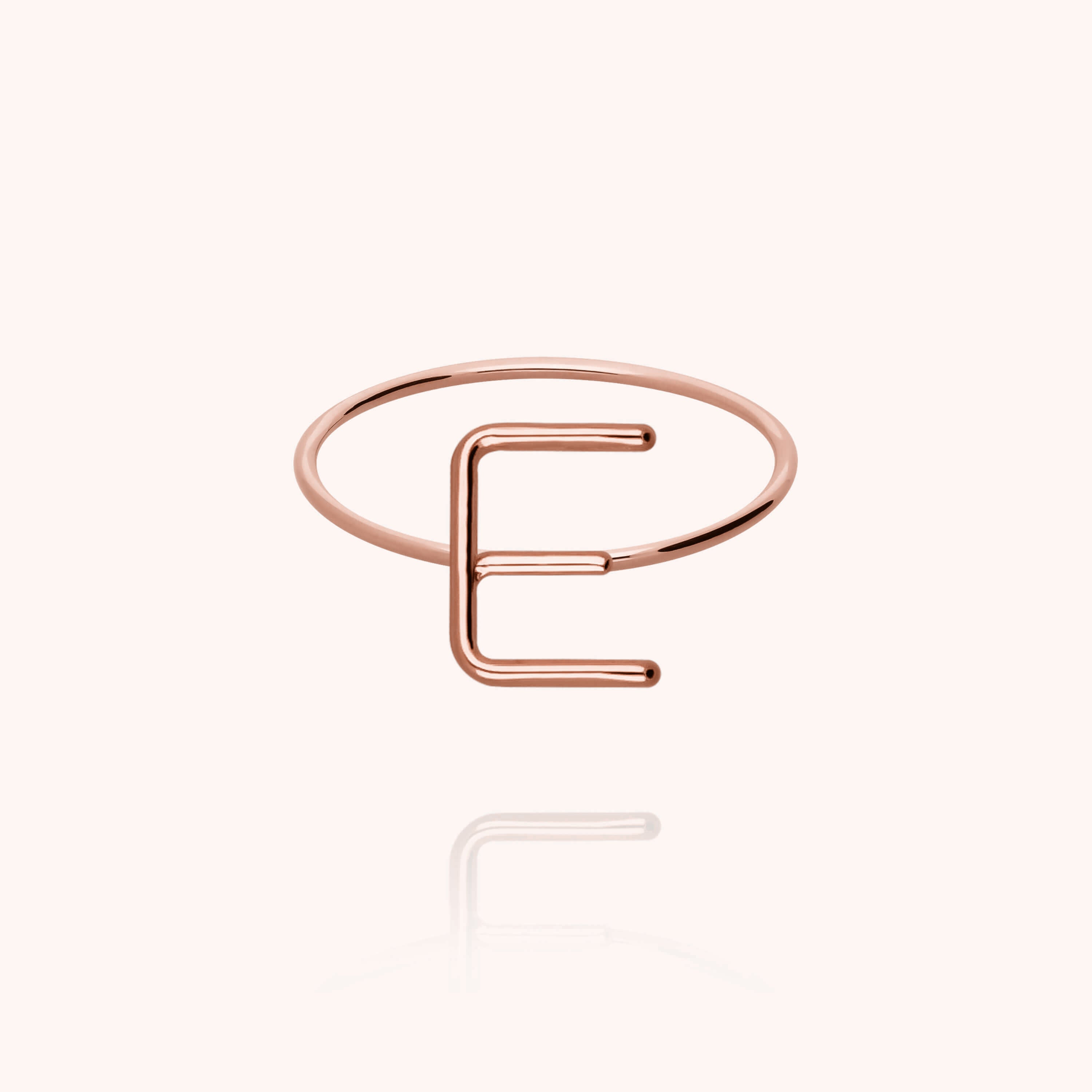 Bague Capitale Initiale en or rose 18K — garantie à vie Atelier Paulin