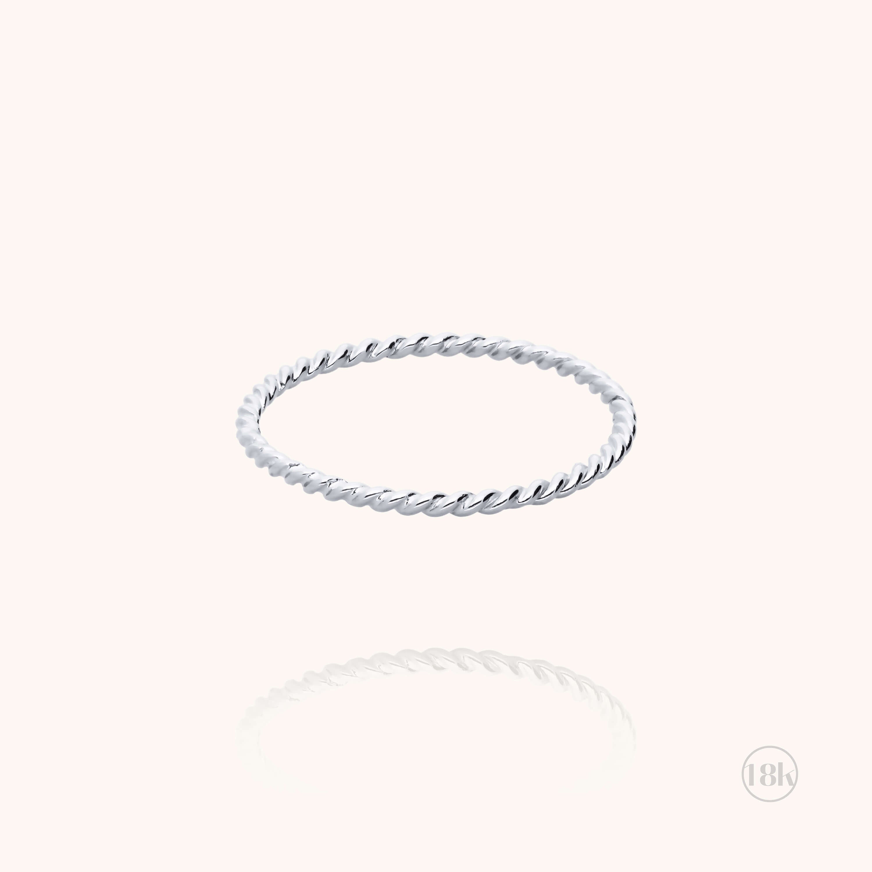Hera Twisted Ring No. 2 - white gold 750/1000