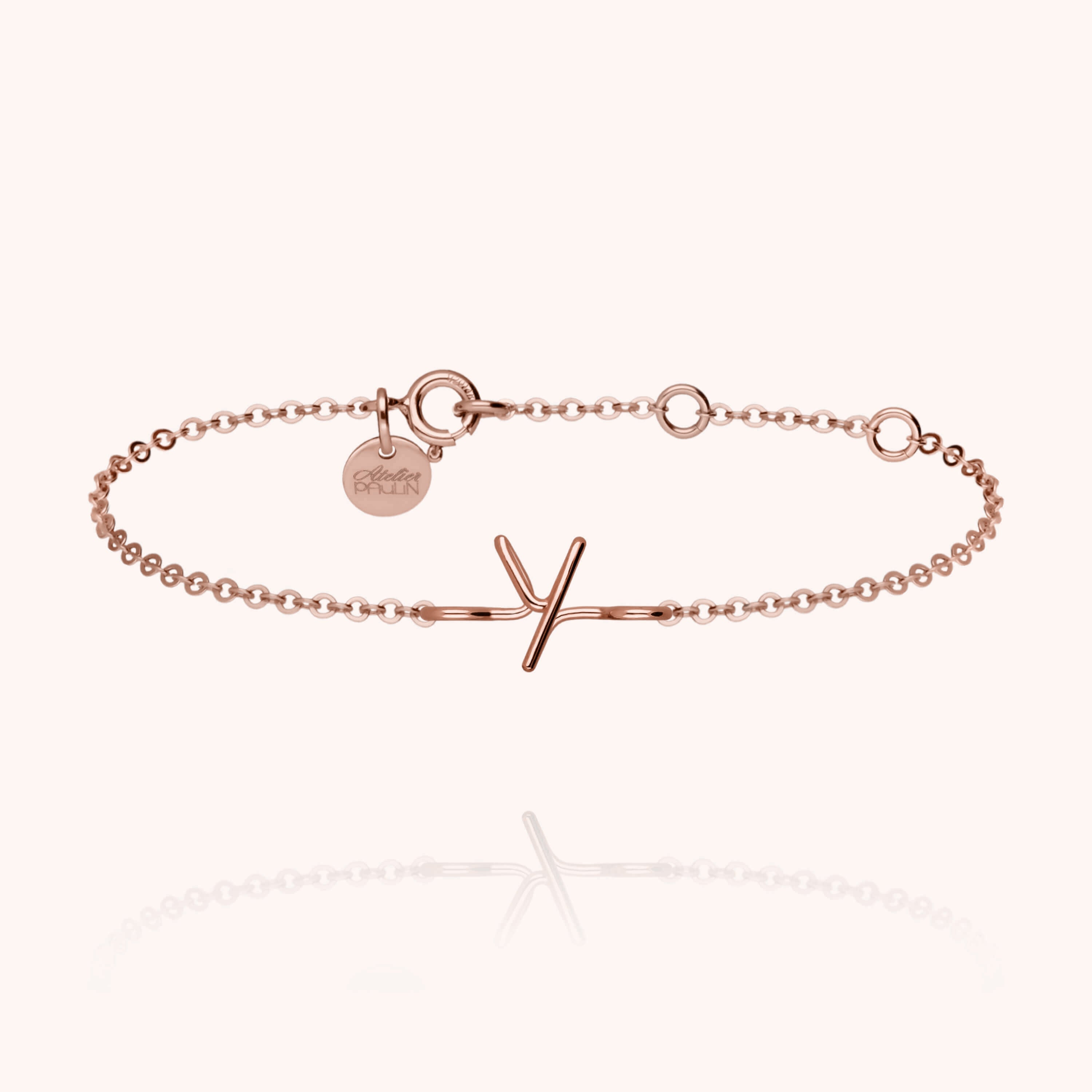 Bracelet Chaîne Initiale porté au poignet — qualité artisanale garantie