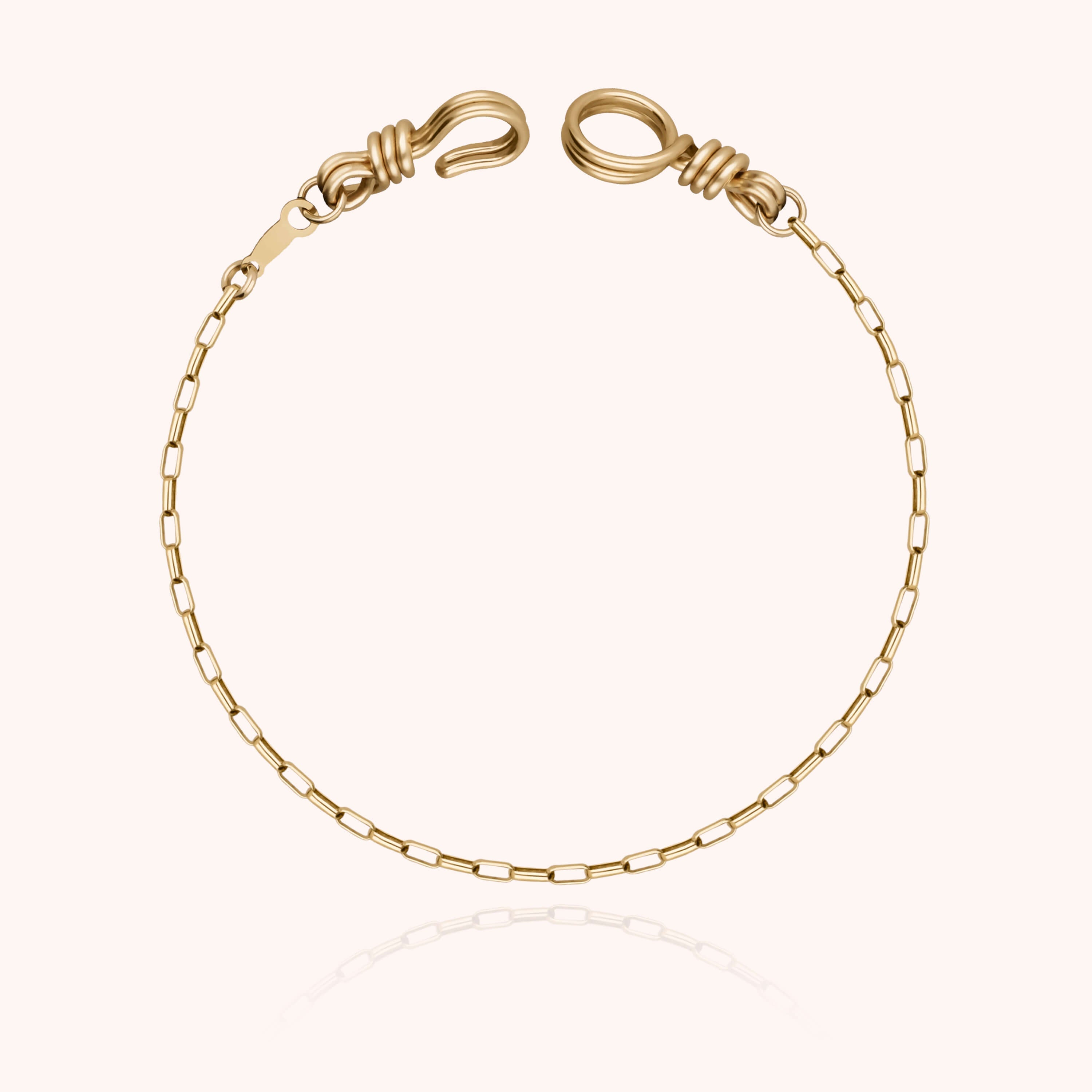 Bracelet Chaîne Rectangle Attache moi — finition artisanale du bijou, or jaune laminé