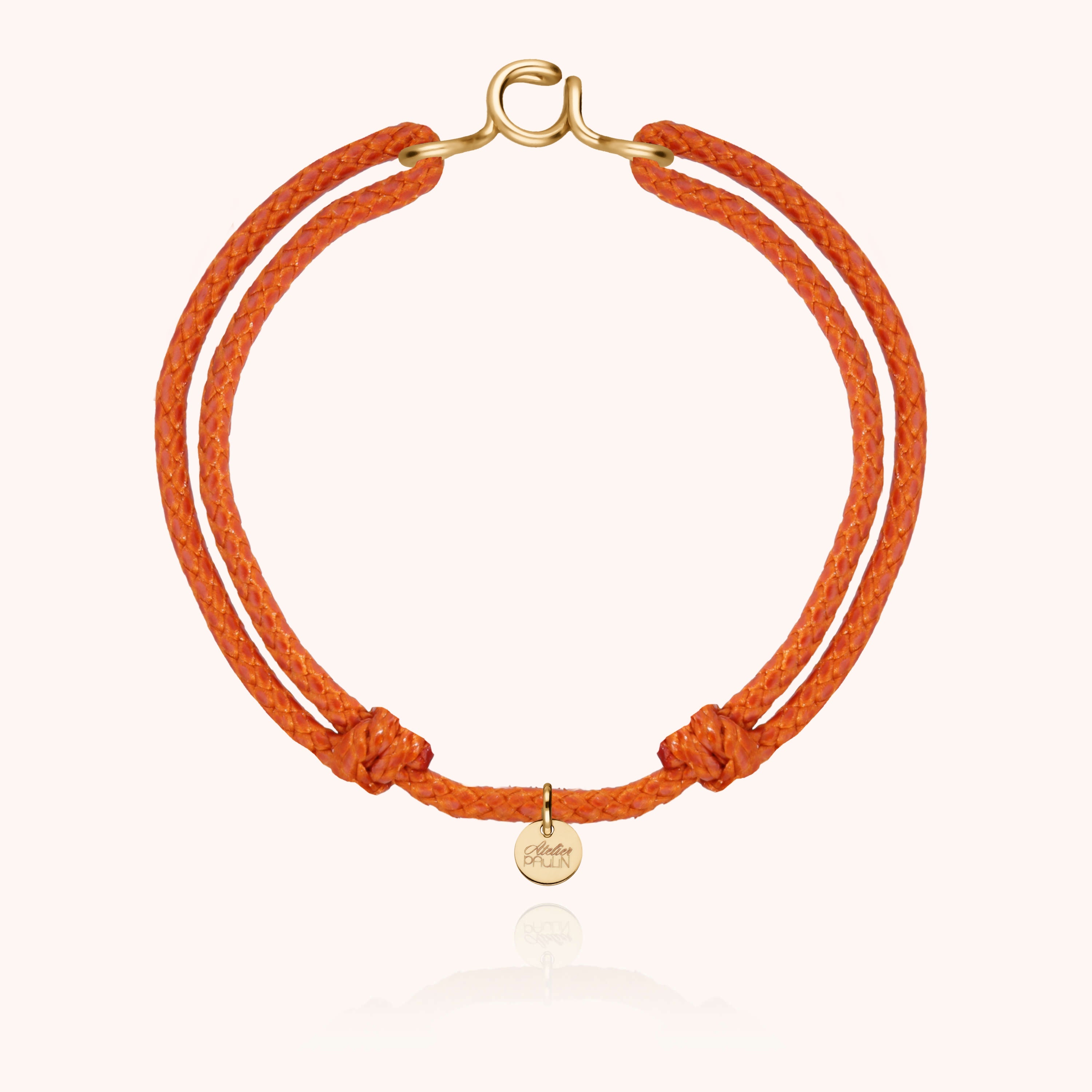 Bracelet Cordon Ciré Initiale Homme porté au poignet — or jaune laminé livraison soigneuse garantie