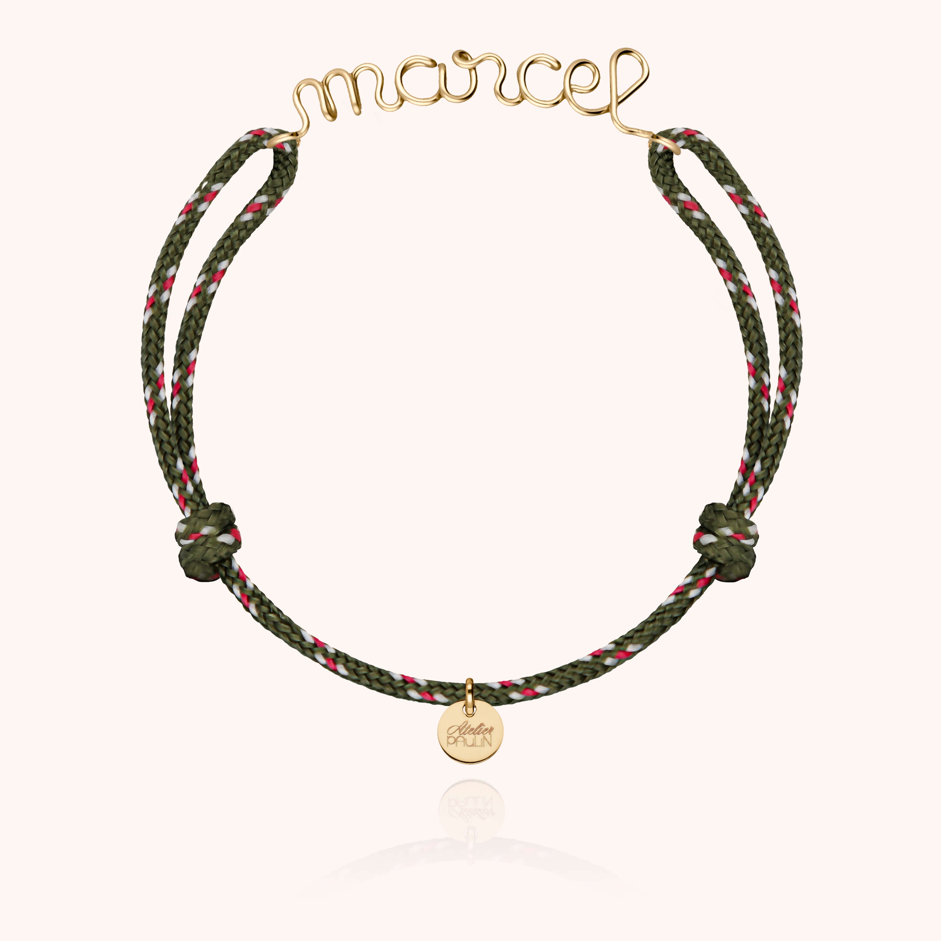 Détail façonnage prénom personnalisé bracelet cordon or façonnage main sans soudure - or jaune 750/1000