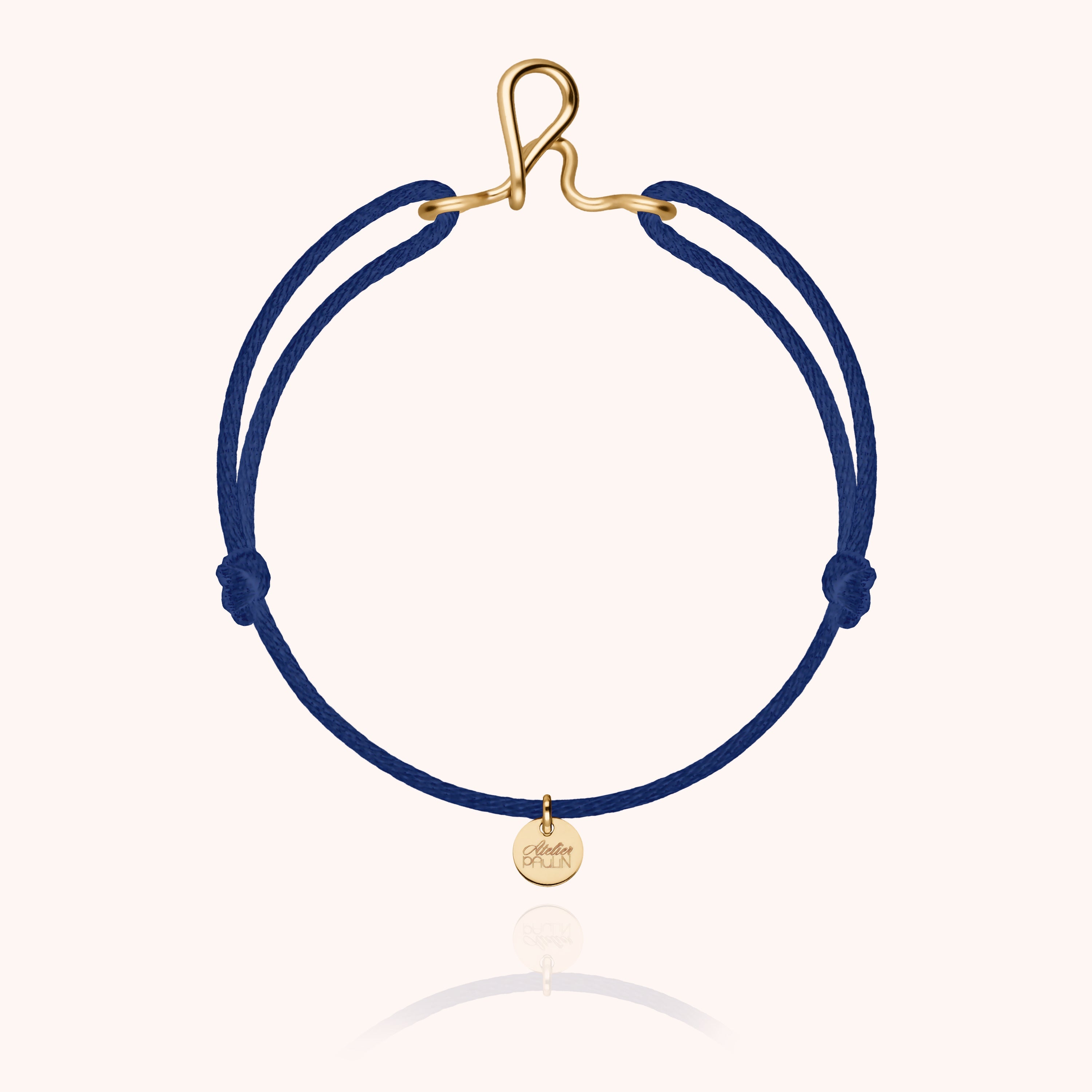 Bracelet Cordon Original Initiale porté au poignet — qualité artisanale garantie