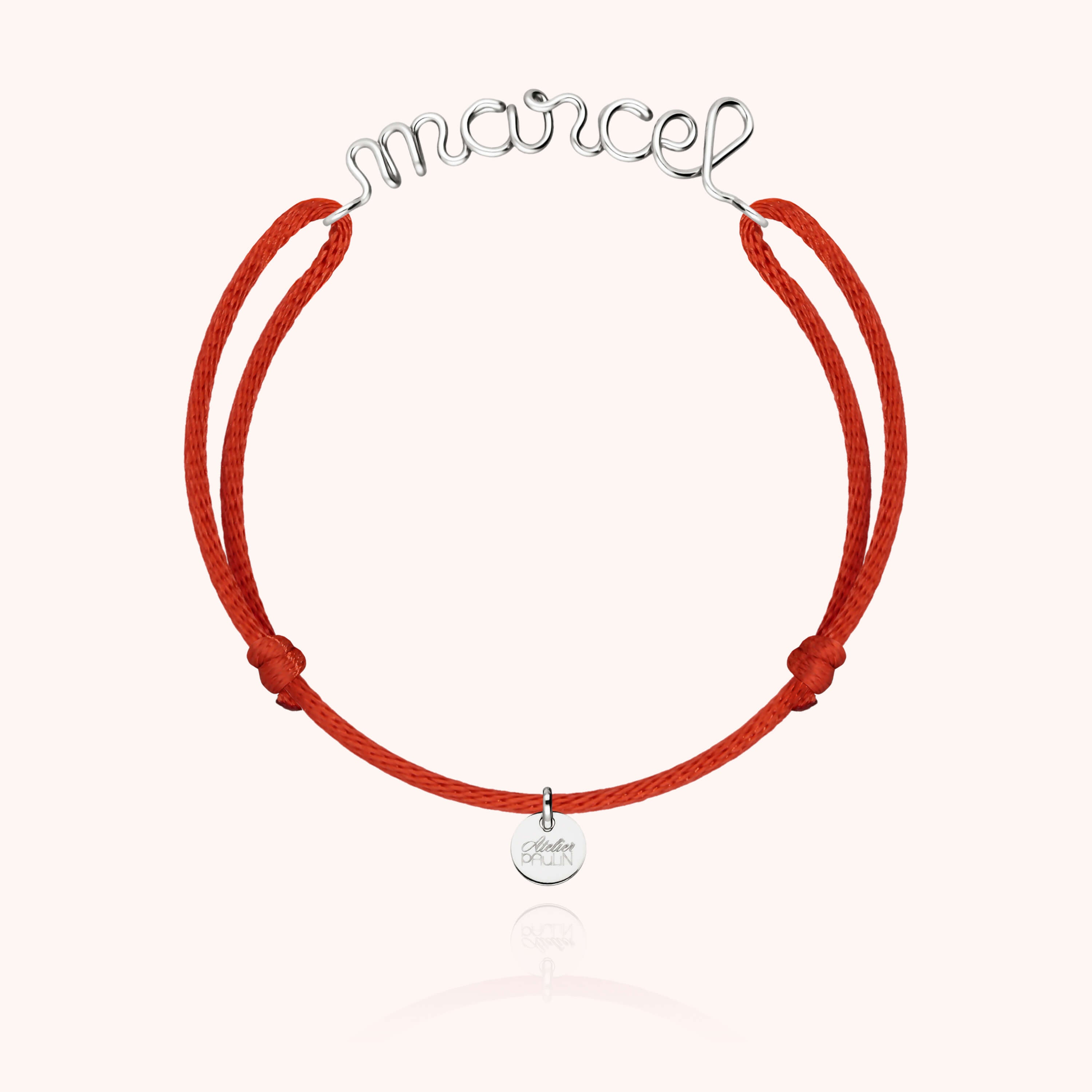 Bracelet Cordon Original Personnalisé porté au poignet — or blanc 18K livraison express sécurisée