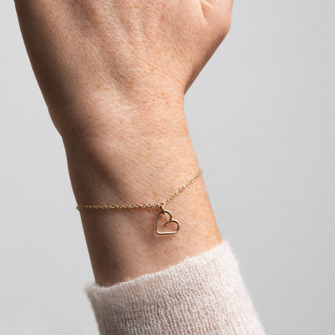 alternate image of Lucky One Heart Charms Bracelet - 14k yellow gold filled