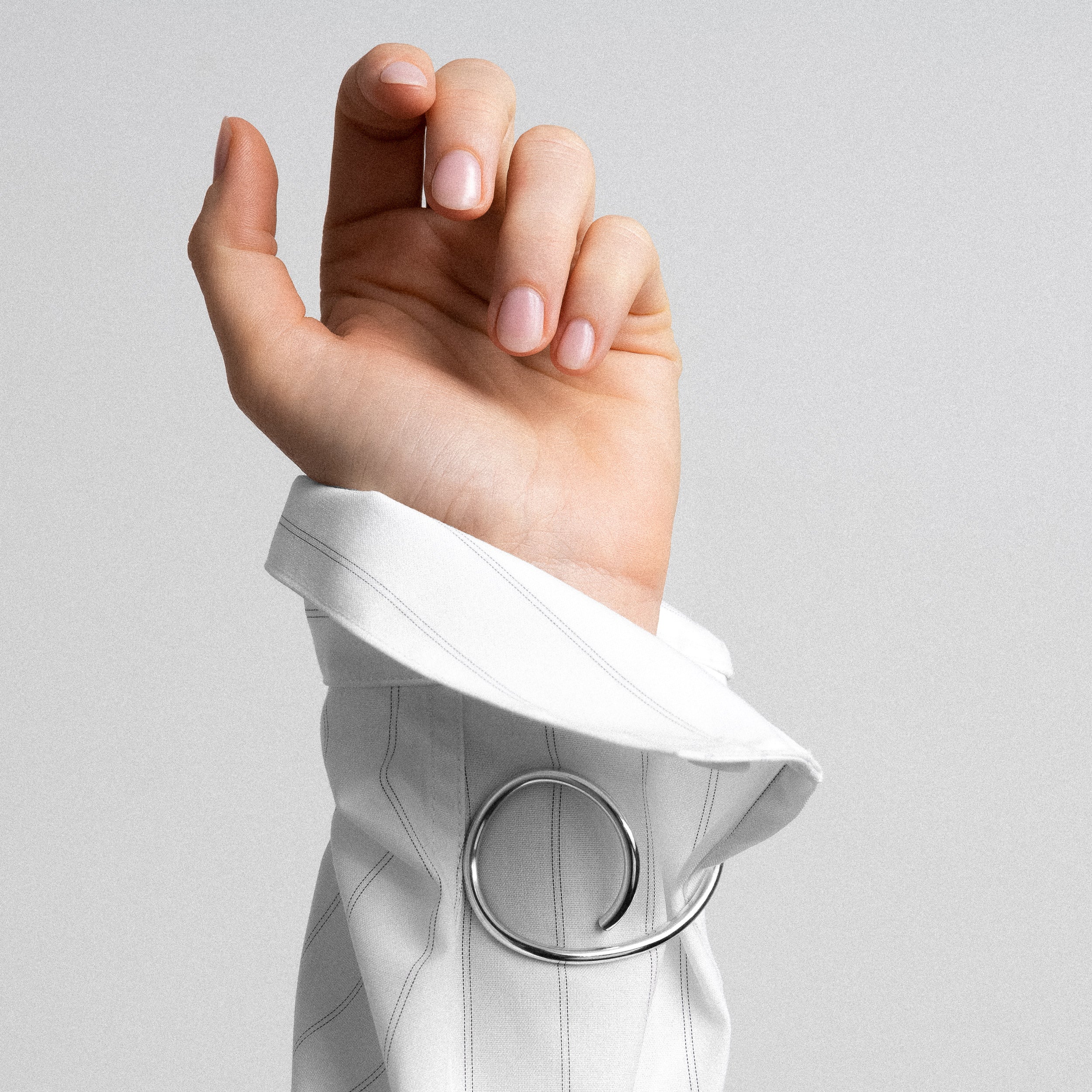 Bracelet Manchette Outline Lettre O - argent