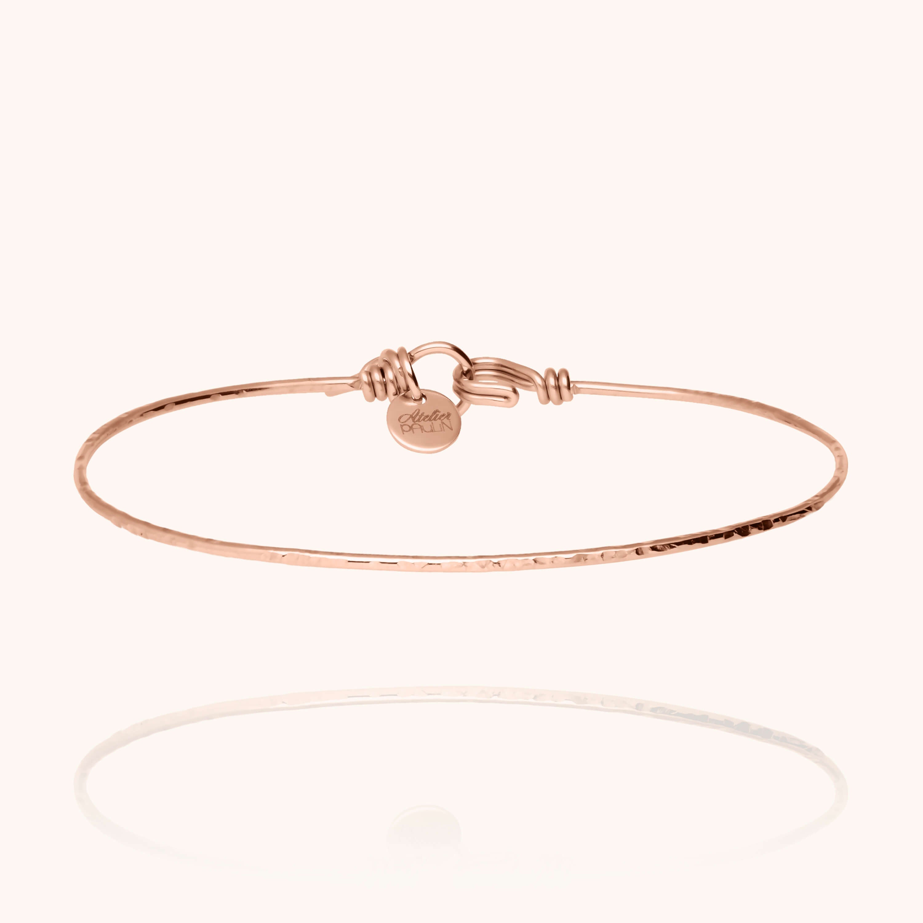 Bracelet Nude Martelé en or rose laminé — fabriqué à la main à Paris