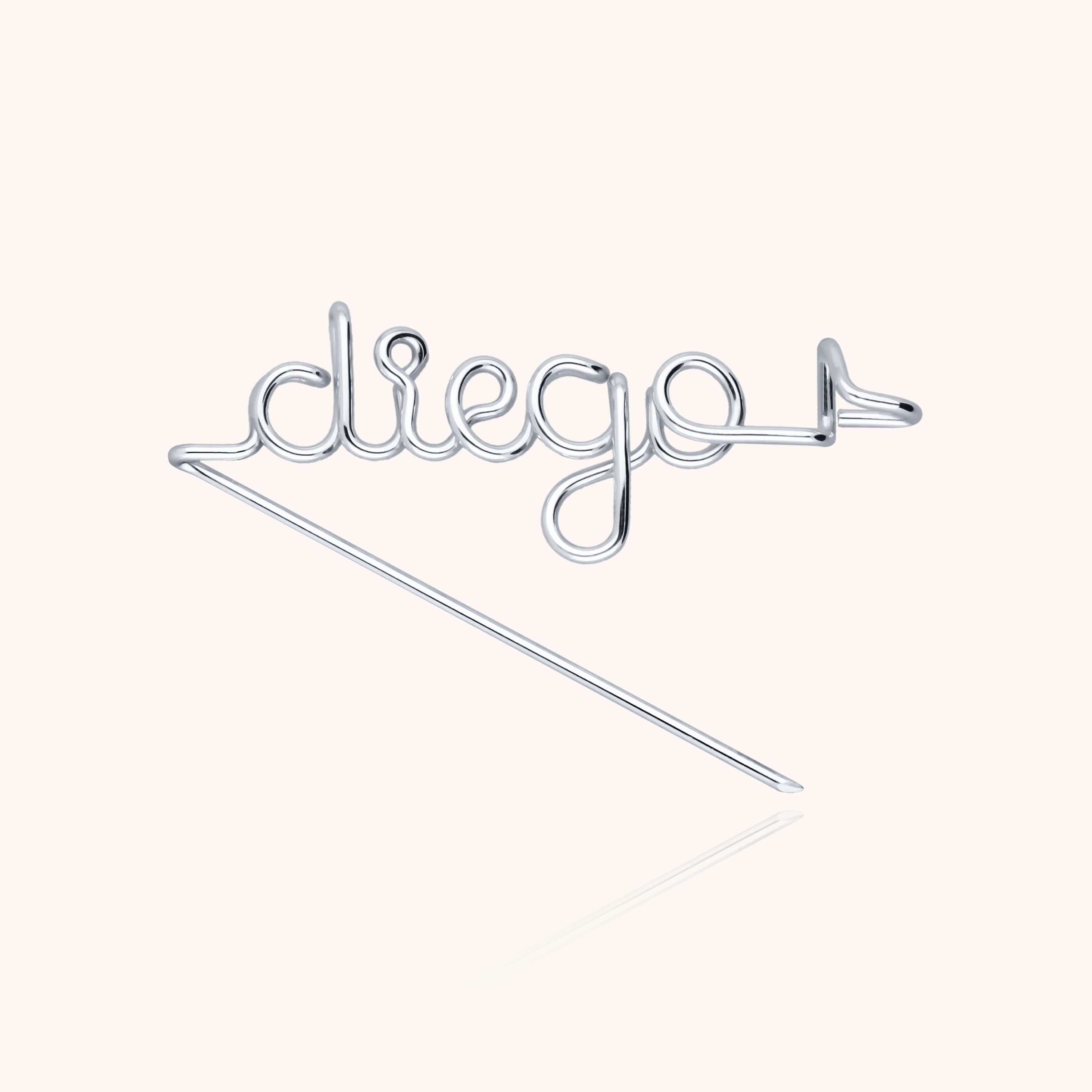 Broche Originale Personnalisée argent portée sur veste livraison express sécurisée Atelier Paulin