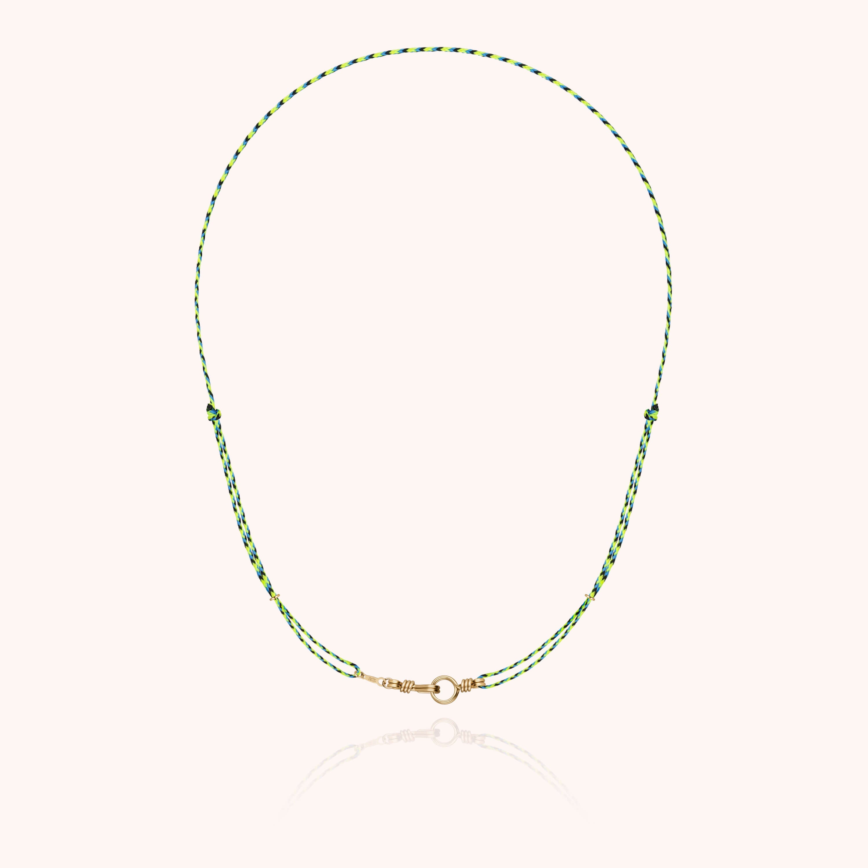 Collier Cordon Slim Knot Attache moi en or jaune laminé — bijou artisanal fait main