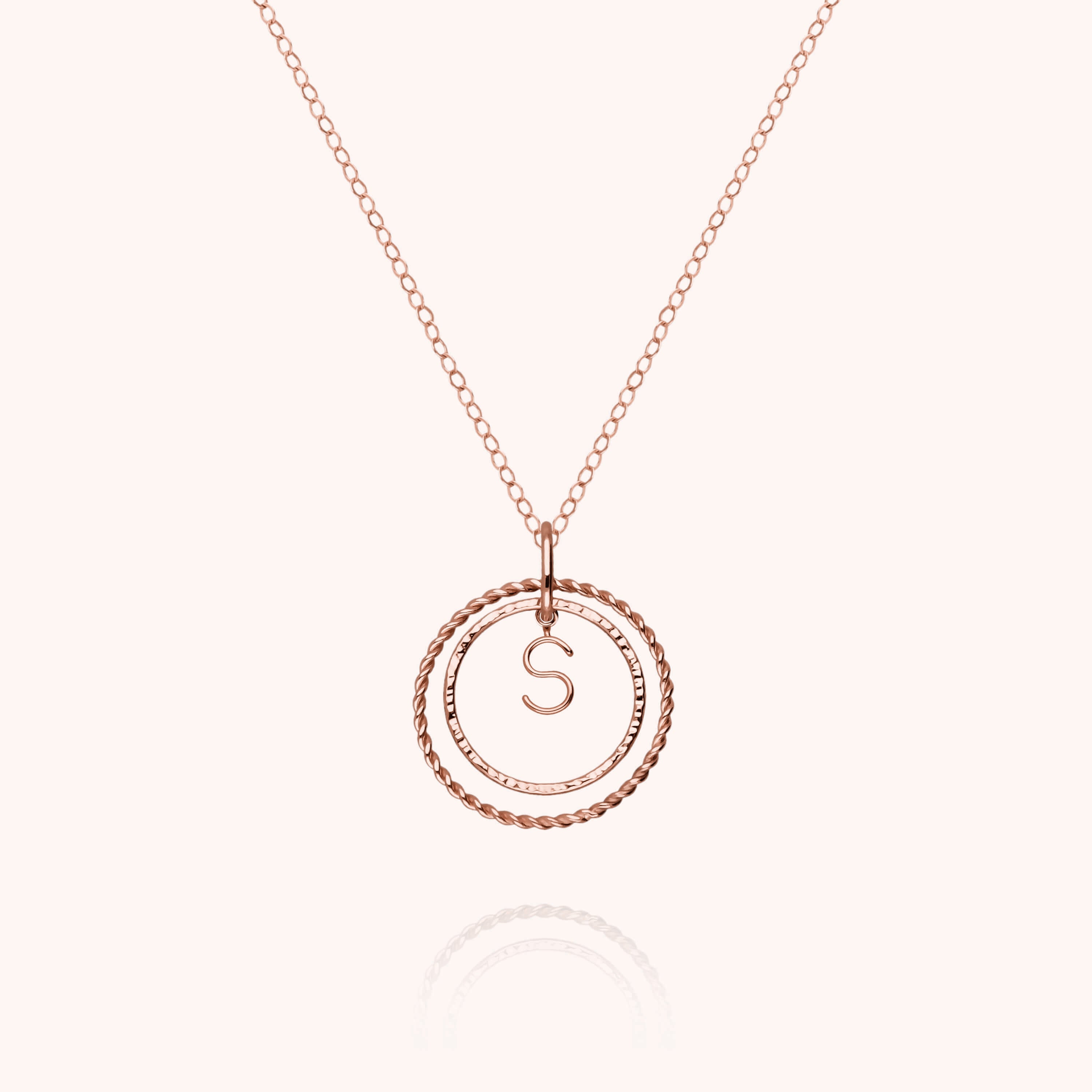 Collier Médaille Initiale en or rose 18K — collier personnalisable Atelier Paulin