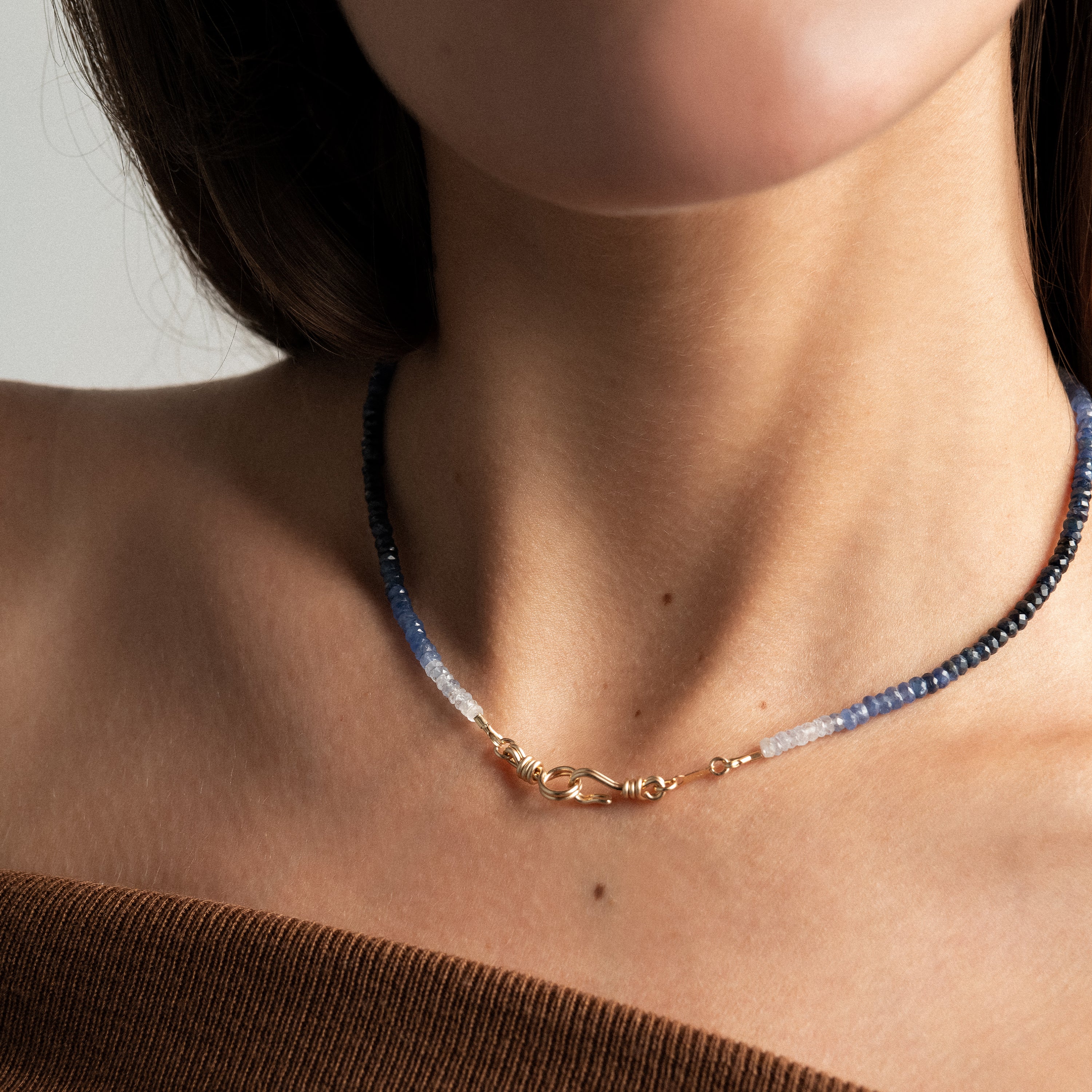 Collier Ras de Cou Rivière Attache moi - saphir bleu