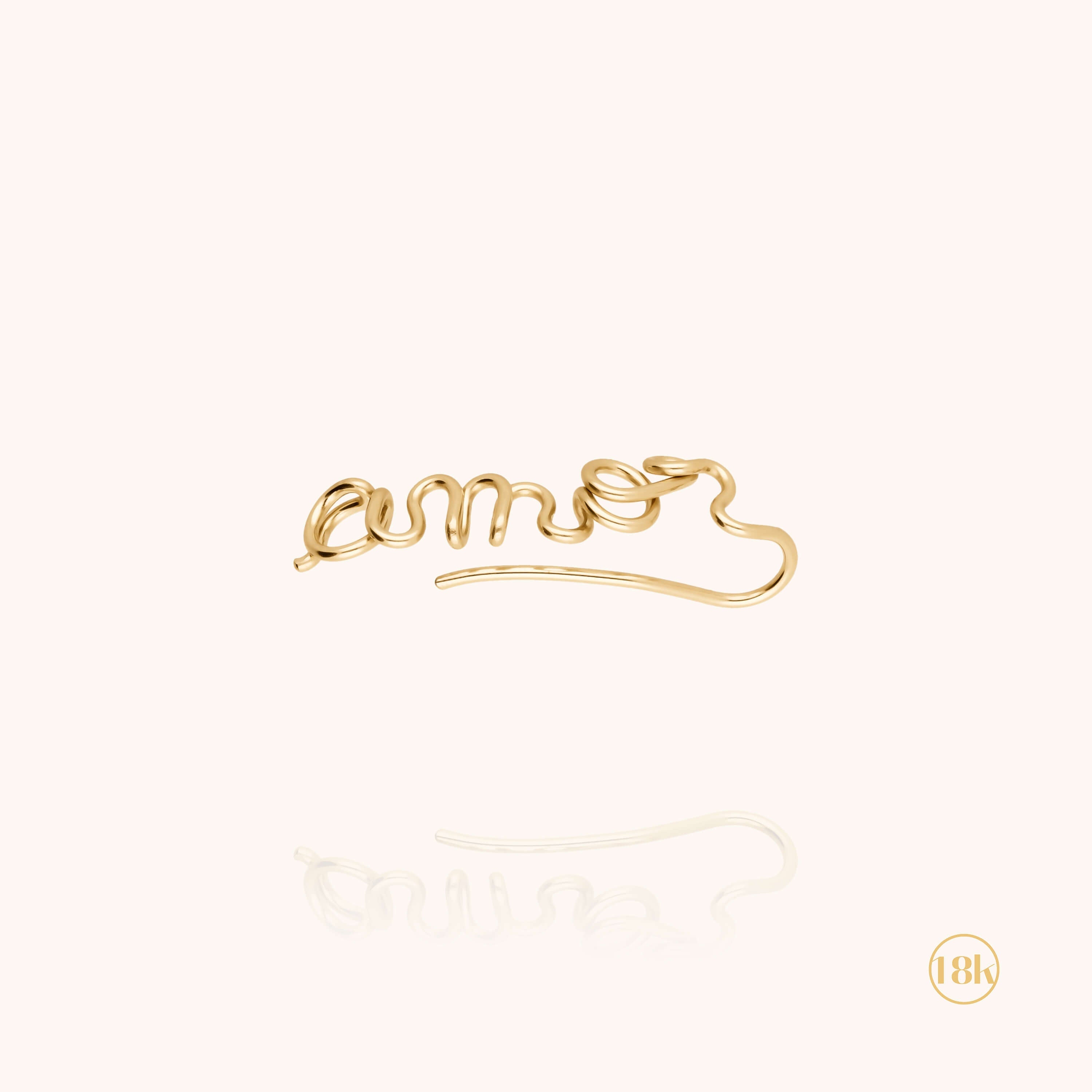 Ear Cuff Original Personnalisé — gros plan sur le fermoir, or jaune 18K