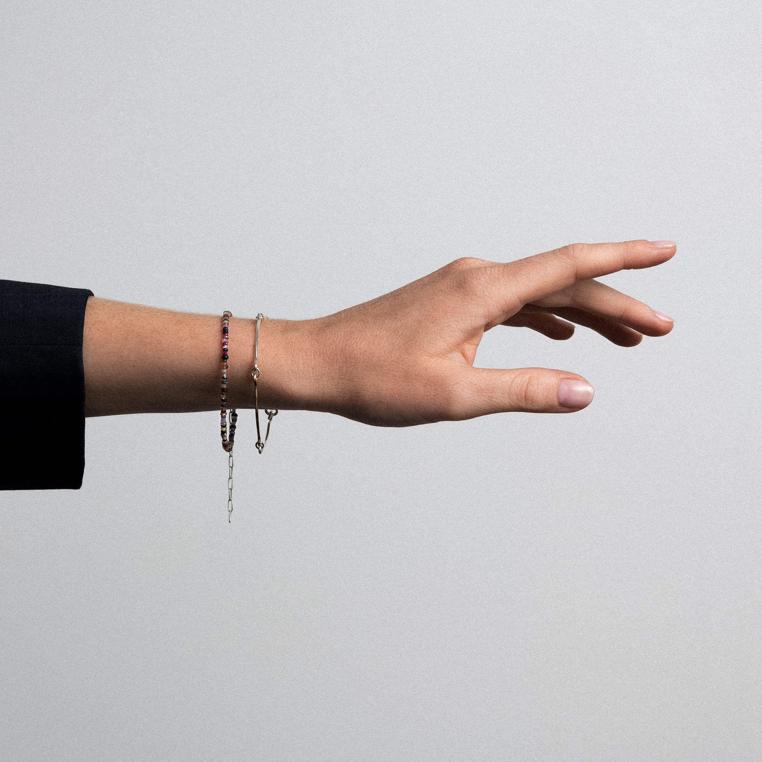 Bracelet Cy — détail façonnage à la main