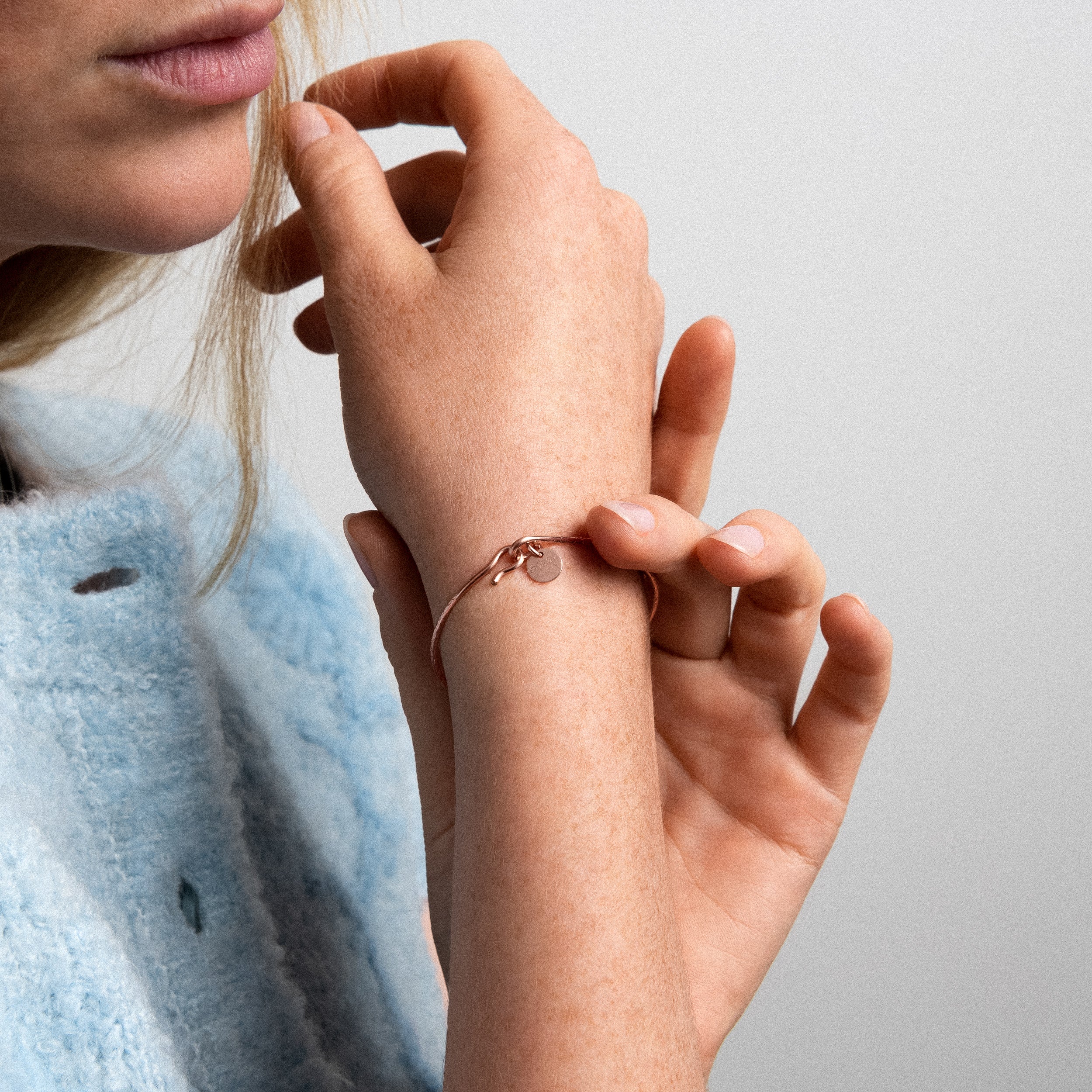 O Hammered Bracelet - 14k rose gold filled