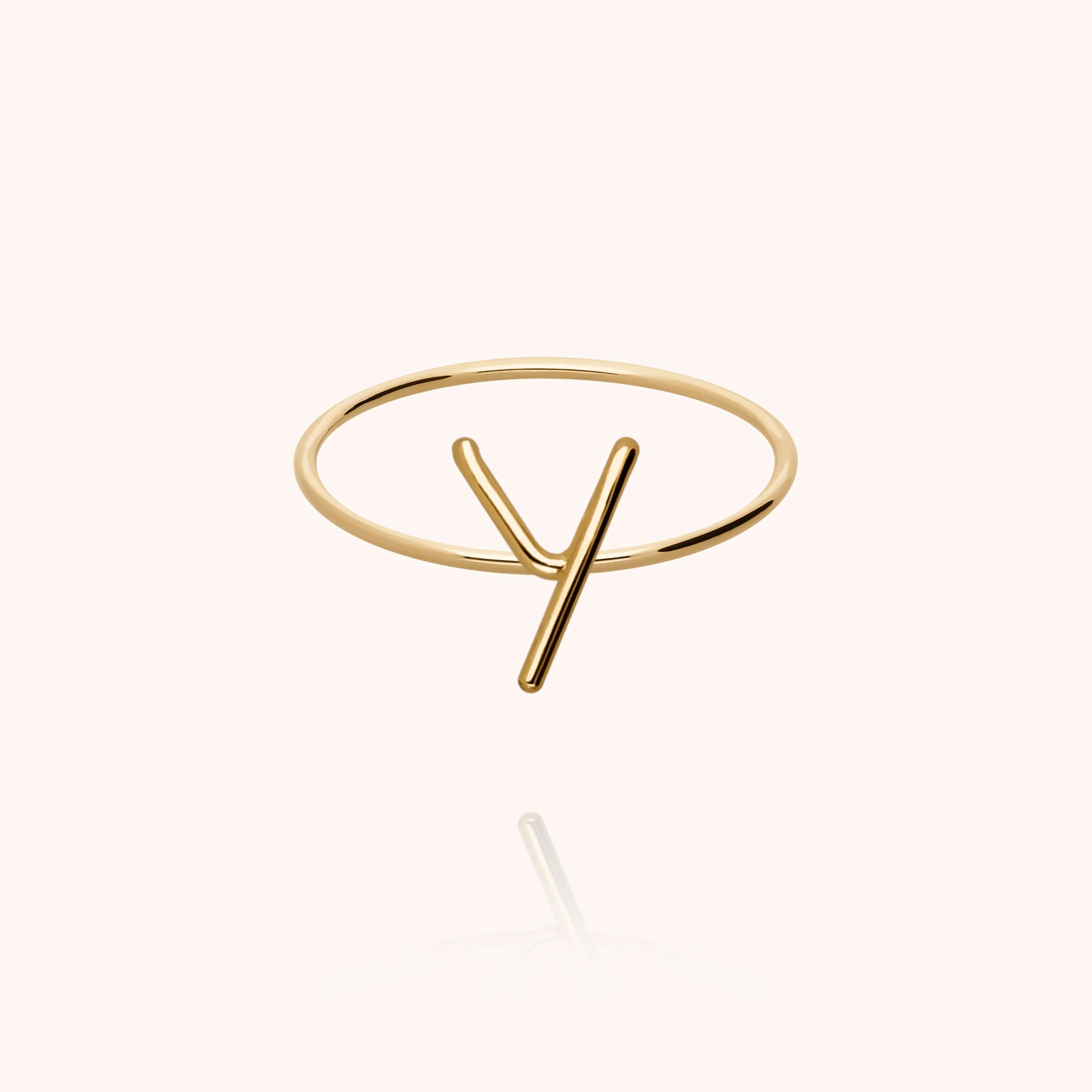 Bague Capitale Initiale en or jaune 18K — expédition sécurisée Paris