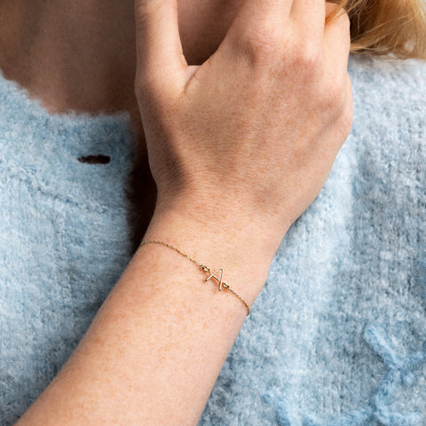 alternate image of Initial Chain Bracelet - 18k yellow gold