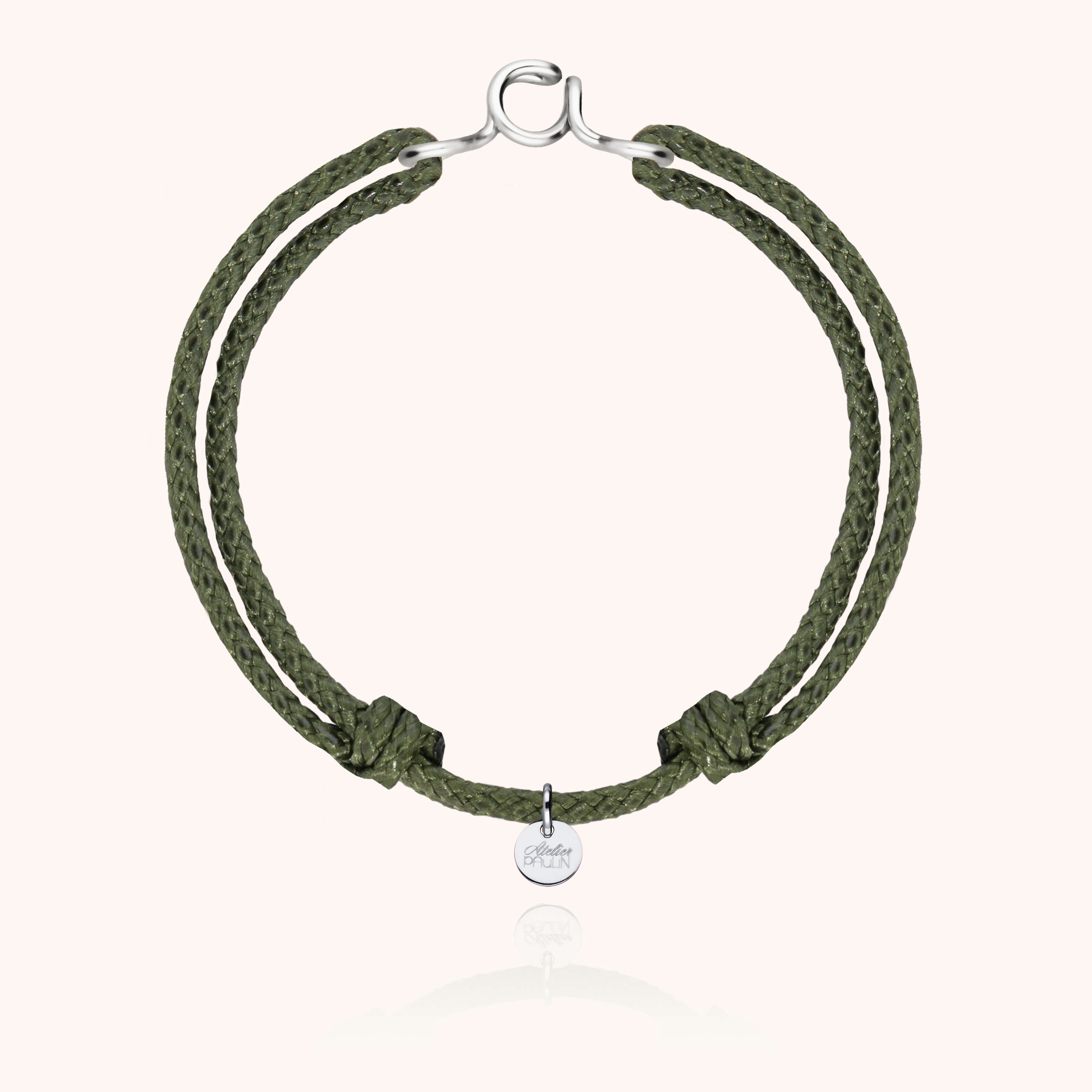 Bracelet Cordon Ciré Initiale Homme — gros plan sur le fermoir, argent sterling 925