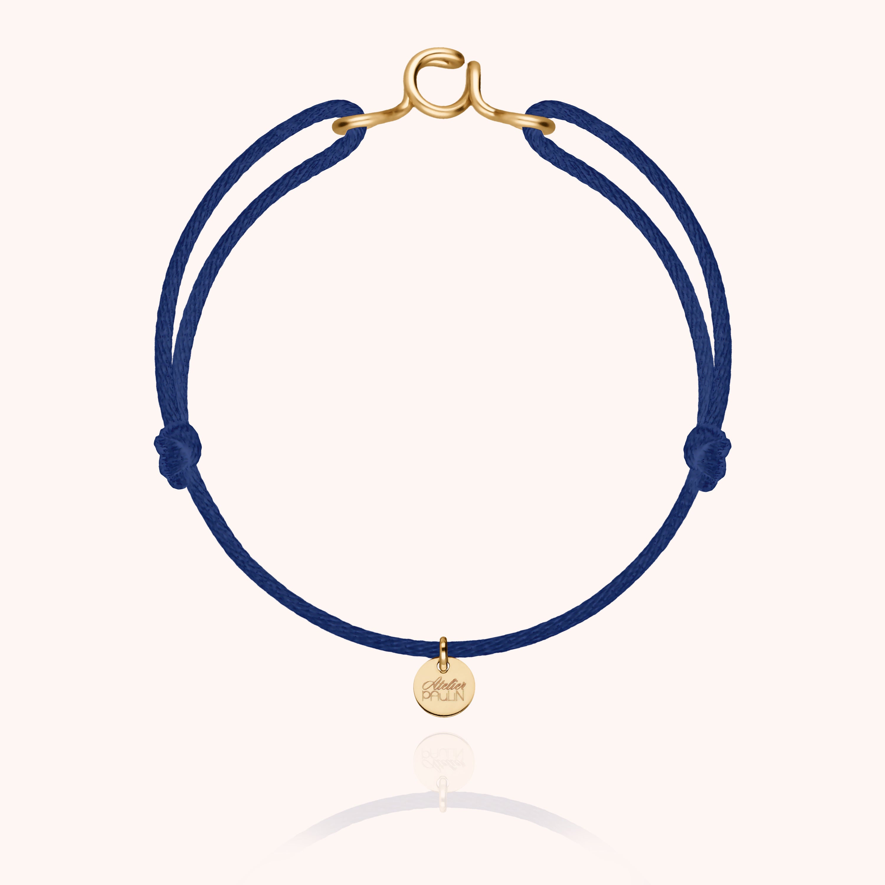 Détail façonnage prénom personnalisé bracelet cordon or façonnage main sans soudure - or jaune laminé