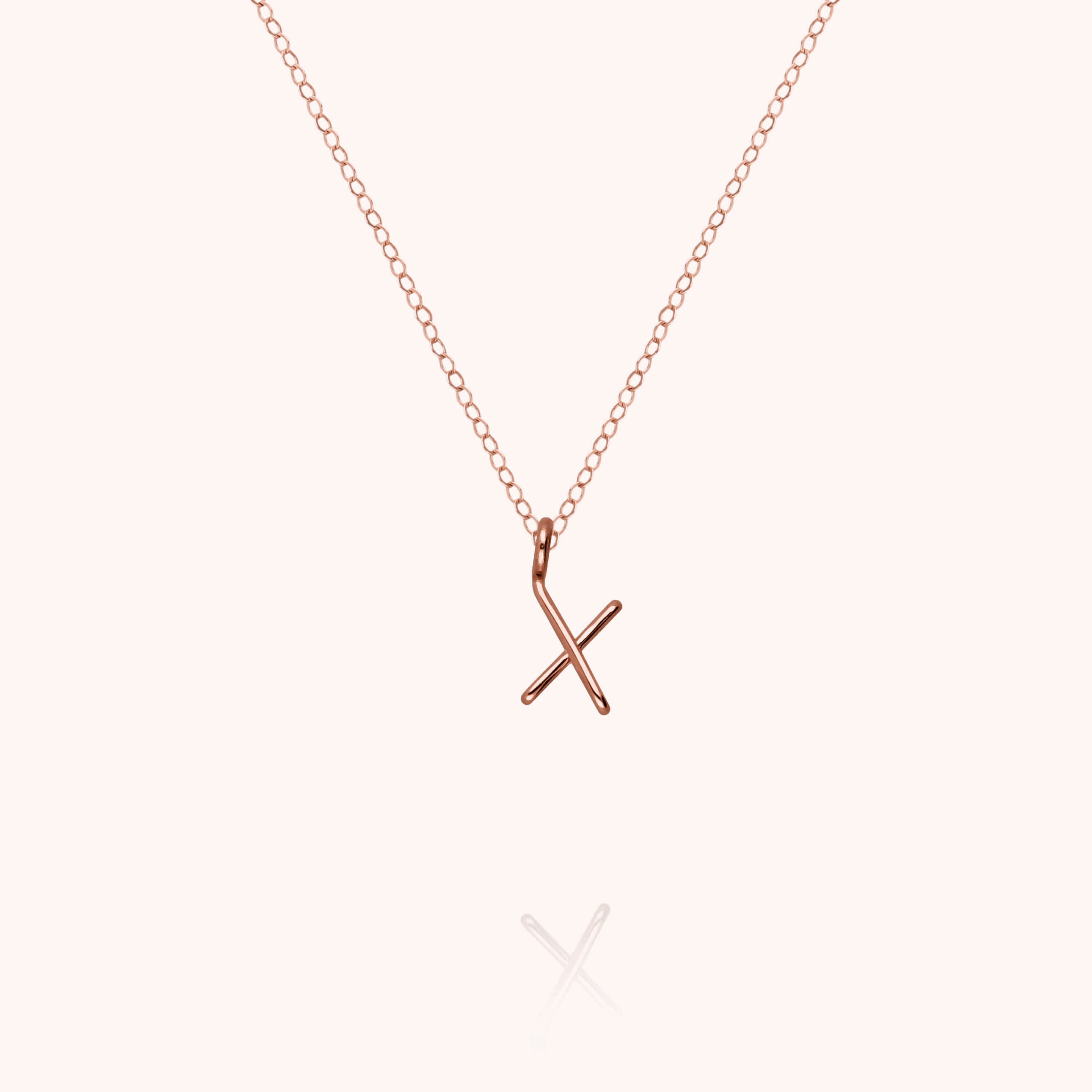 Collier Capital Initiale en or rose 18K — collier personnalisable Atelier Paulin