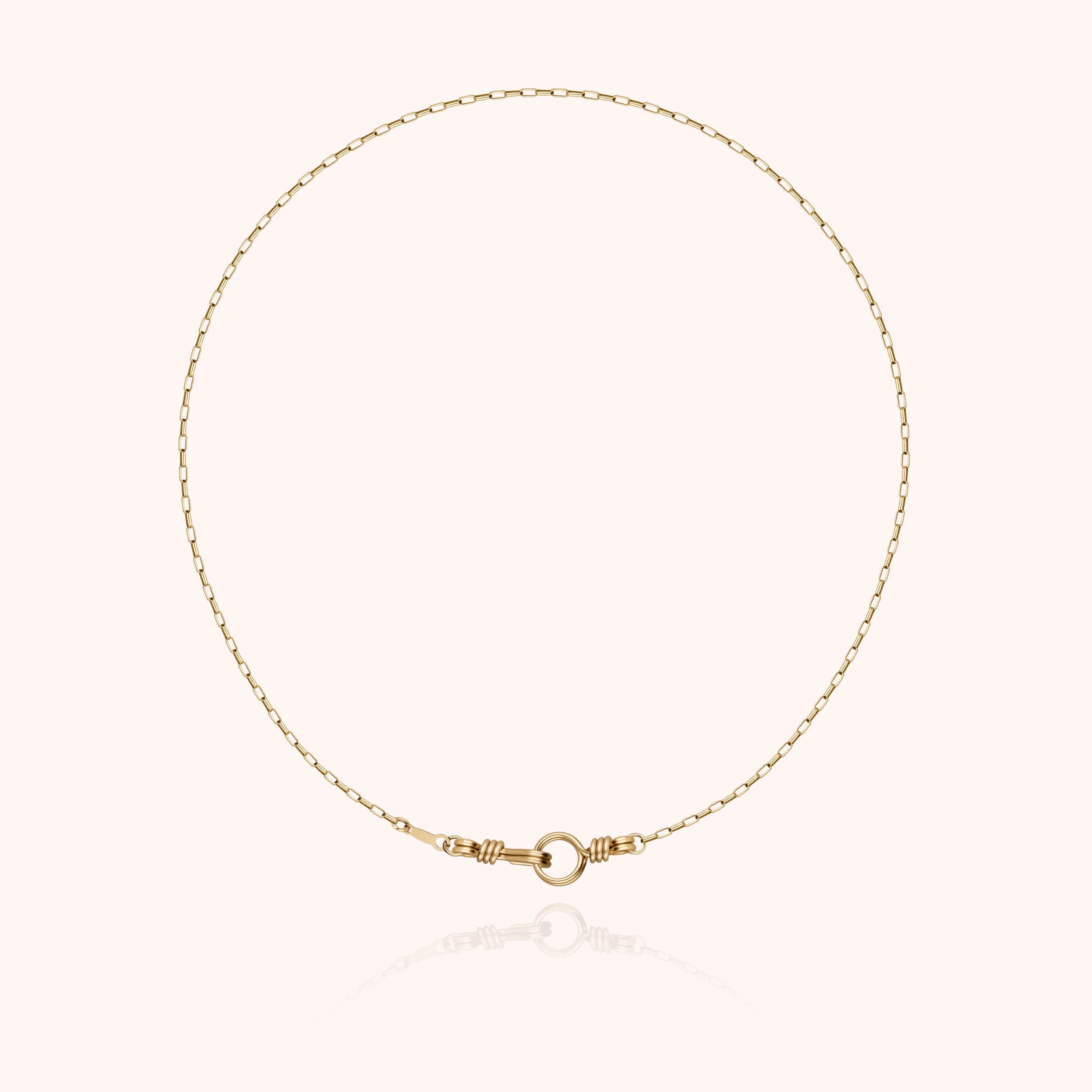 Collier Ras de Cou Rectangle Attache moi en or jaune laminé — fabriqué à la main à Paris