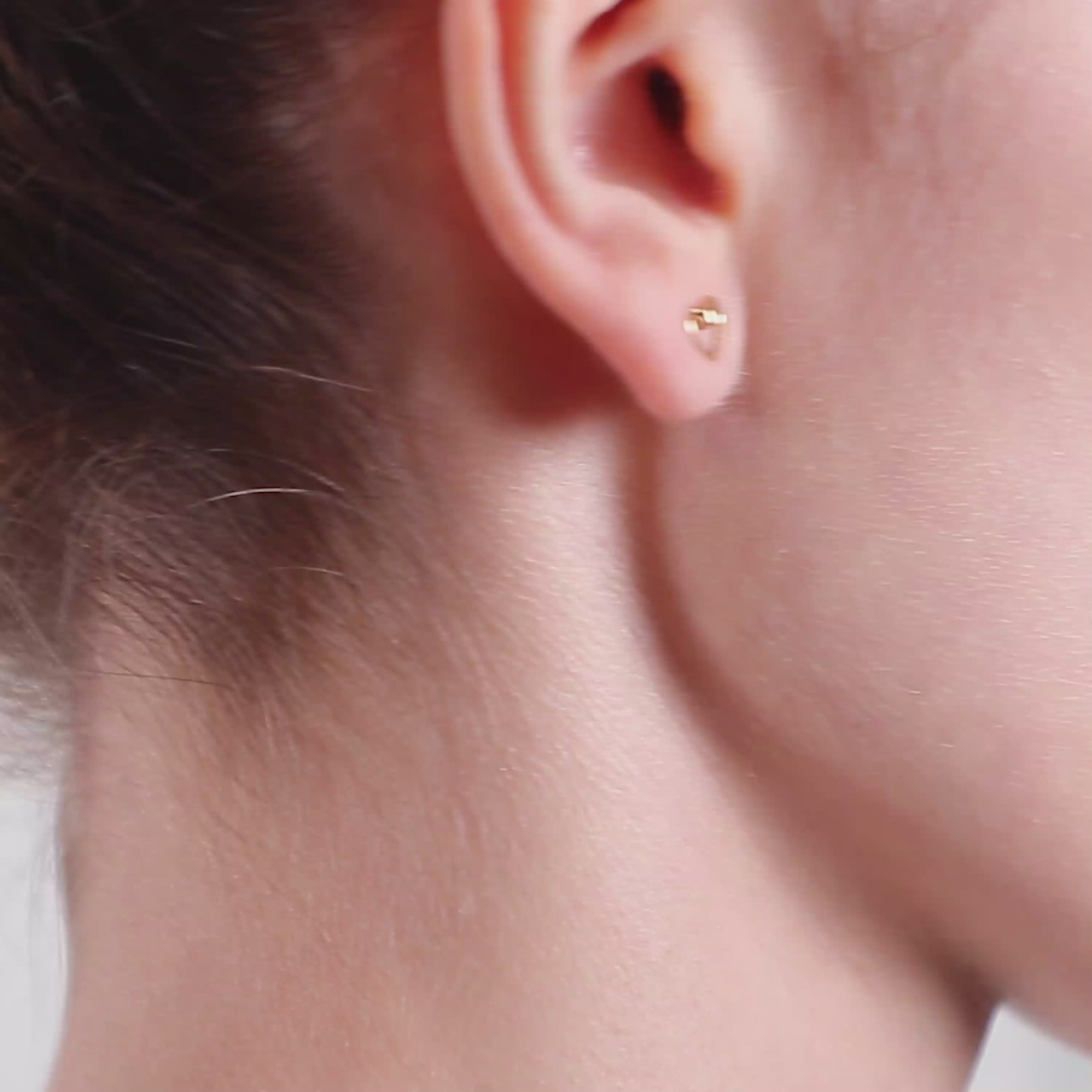 Vidéo : Puce Coeur Individuelle façonné à la main à Paris